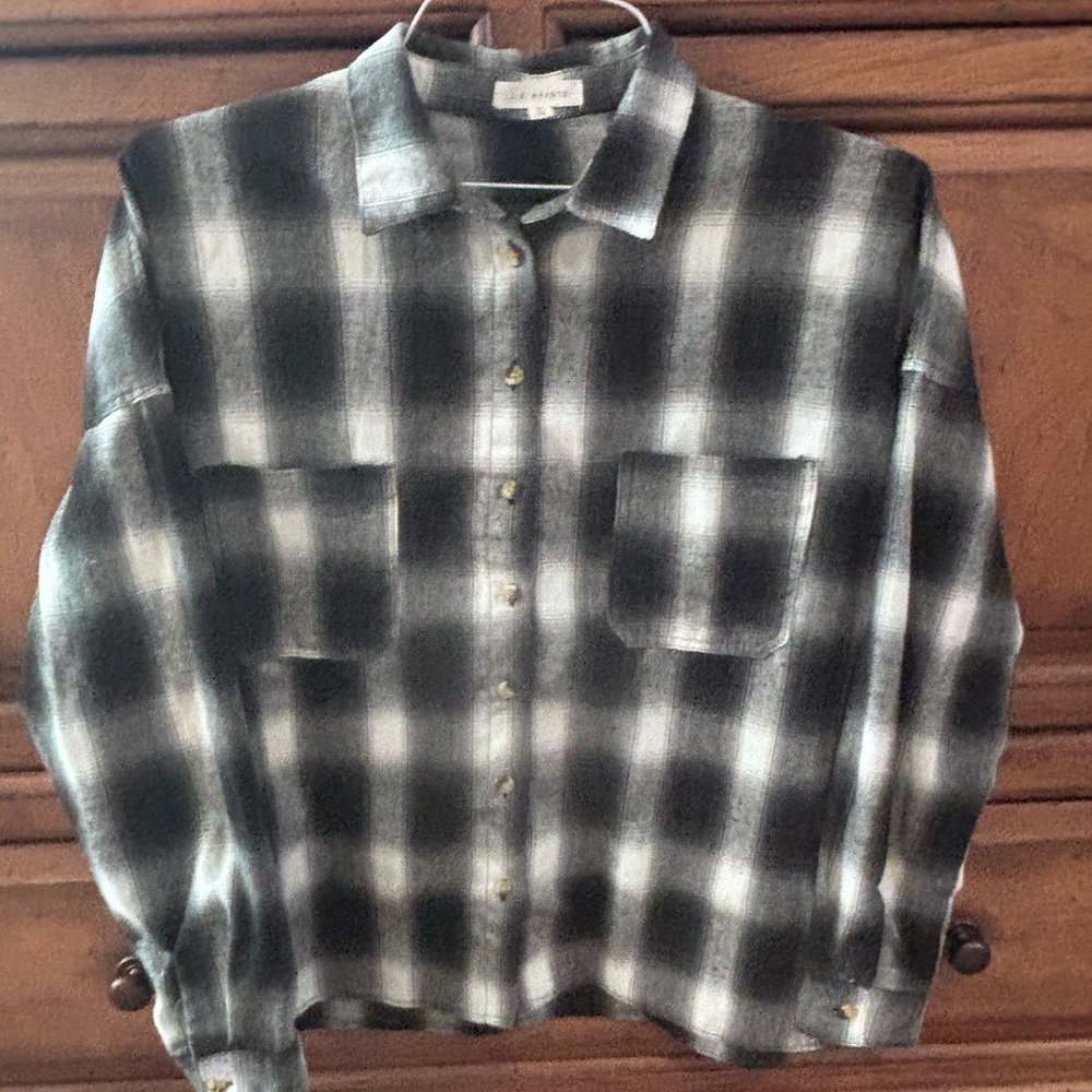 Black and White Plaid Button-Up Shirt